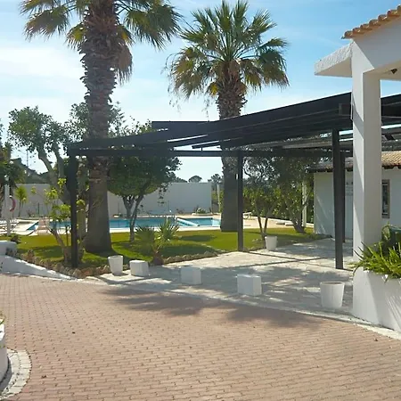 Hotel Monte Dos Avos Village - Pet Friendly